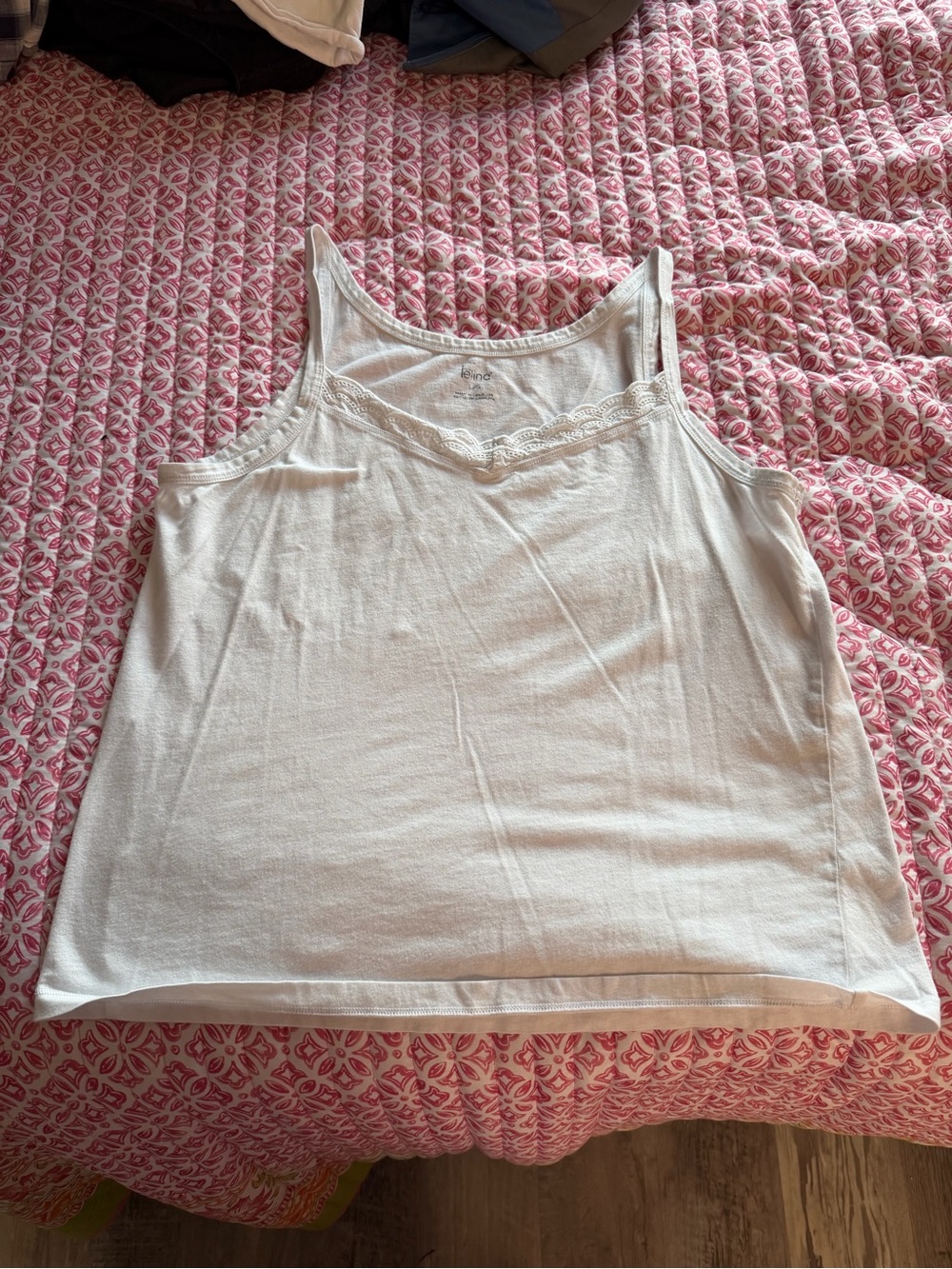 Size Large Lace Neckline Felina White Tank Top